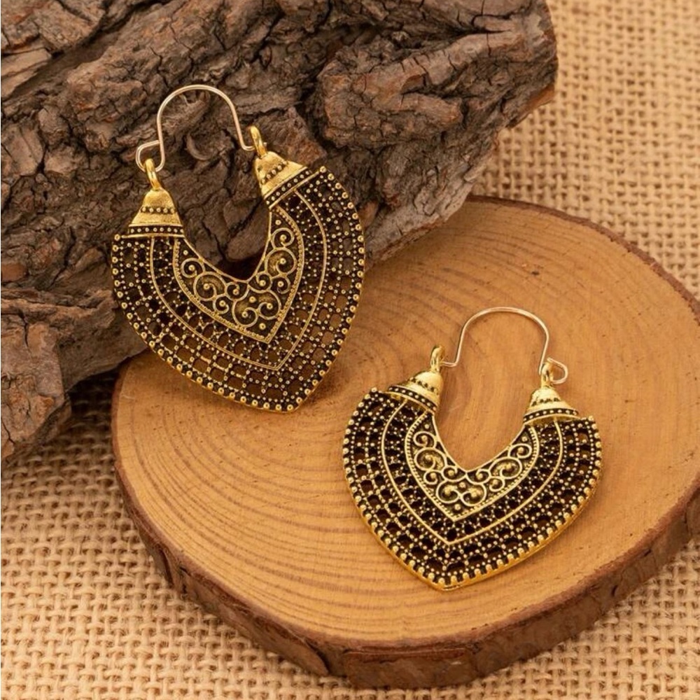 Boho Earrings / Antique Mandala earrings/ Bohemian flower earrings